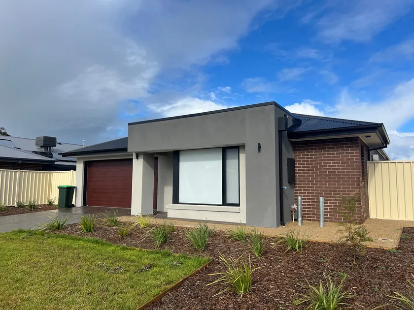 Wattle Drive - Image 1