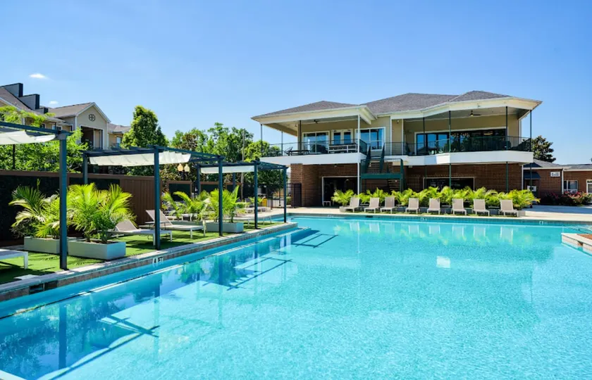 Artsy Getaway Condo, Walk to Campus or Downtown - Image 1