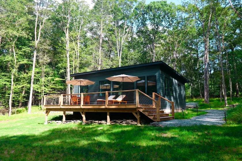 Wood Oak Cabin - modern luxe escape in Narrowsburg - Image 1