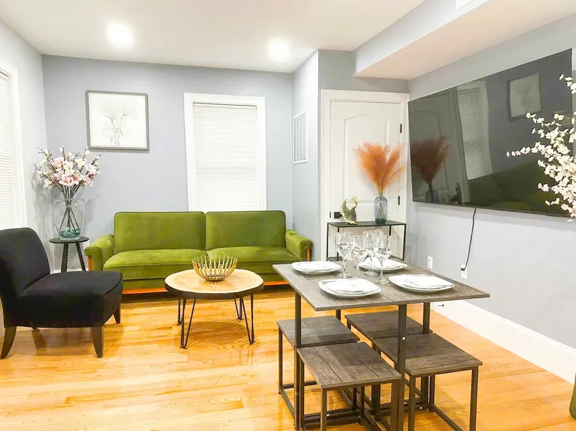 Fresh Modern 3BR | Easy Transit to Boston 85B - Image 1