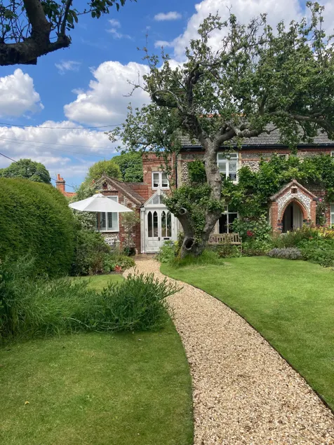Stone Cottage, Secret Garden Separate Entrance - Image 1