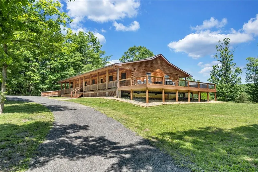 Modern Mountain Cabin, Hot Tub, Hot Springs, VA - Image 1