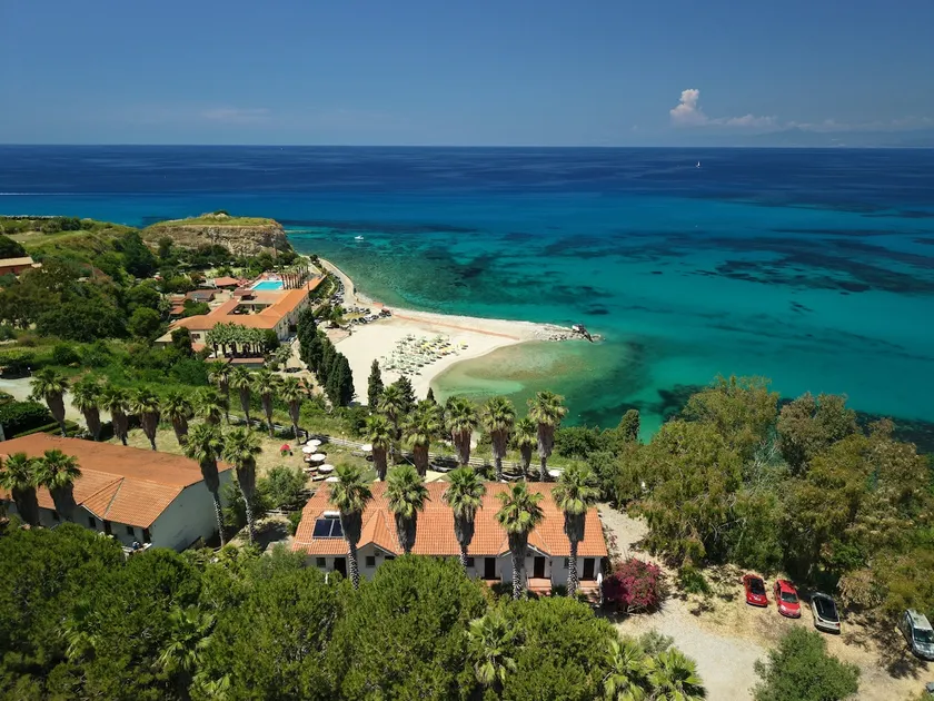 Calabasciu. Beautiful garden facing the sea – Apt. 9 - Image 1