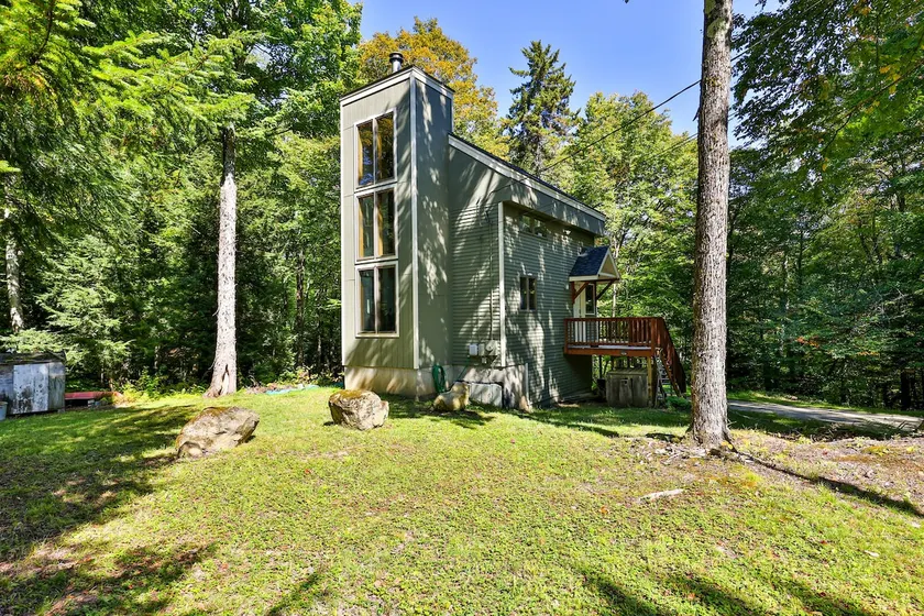 Bob’s Sled Lodge – Mountain 2BR Retreat - Image 1