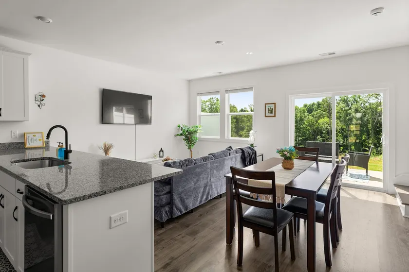 Southern Charm Townhome - Image 1
