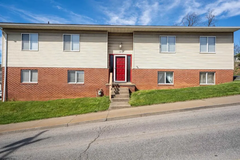 Relaxed 2-Bedroom Suite near WVU, Hospitals - Image 1