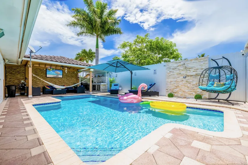 New Miami Villa|12 PPL|Pool+ BBQ - Image 1