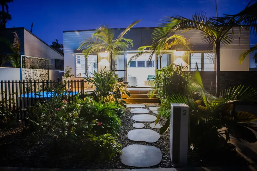 Tranquil Forest Villa with Plunge Pool Near Town - Image 1