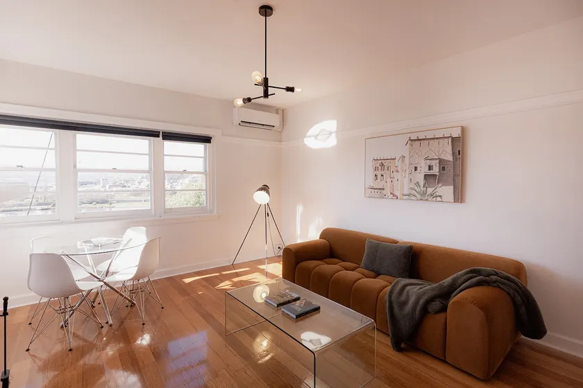 Trevallyn Retreat with River Views - Image 1