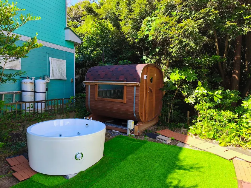 [Square Sauna & Jacuzzi] Private villa with a highland atmosphere near the sea | Accommodates up to 10 people #Pets allowed - Image 1