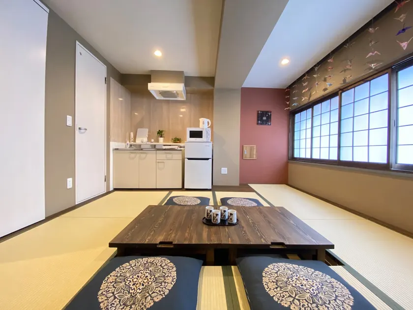 Fit inn Akihabara 丨 500m walk to Akihabara 丨 Japanese-style tatami room 丨 Up to 4 guests 丨 Free Wi-Fi,. - Image 1