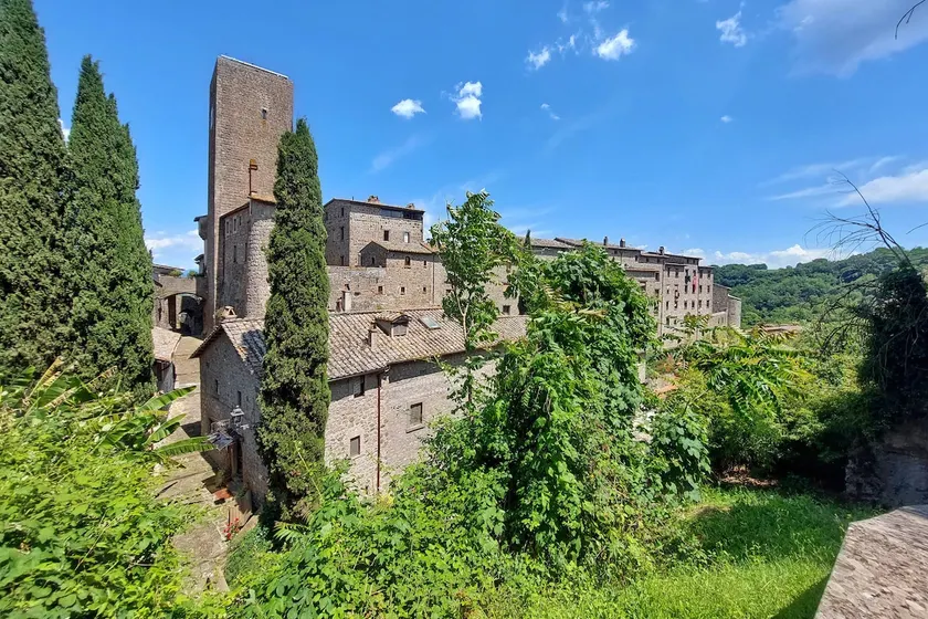 Apartment in an ancient village - Image 1