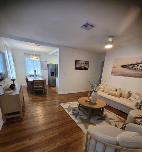 Melrose Place Beach House - Image 1
