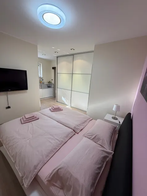 Daisy apartment - Image 1
