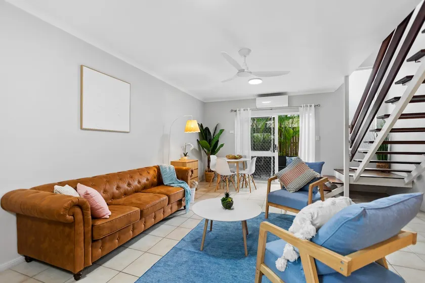 Tide&Seek@Trinity Pool/2Bed/1.5 Bath/AC/1Car/Patio - Image 1