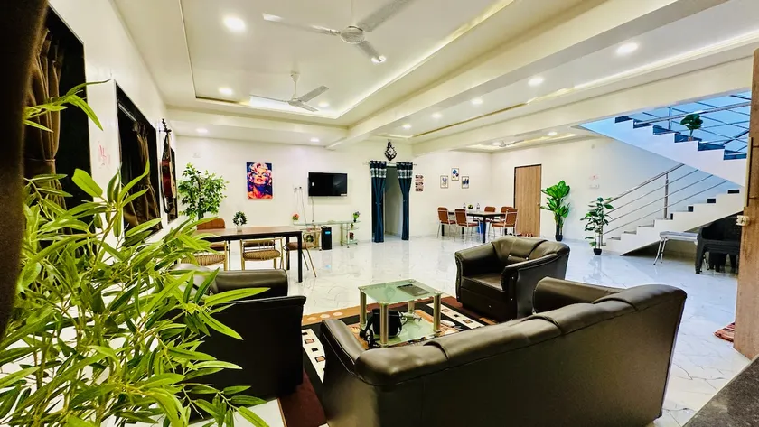 Moonstone 4bhk with pool by the explorer stays - Image 1