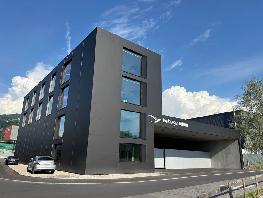 Studio with balcony in Dornbirn - Image 1