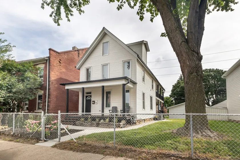 Jackson Street Suite House - Image 1