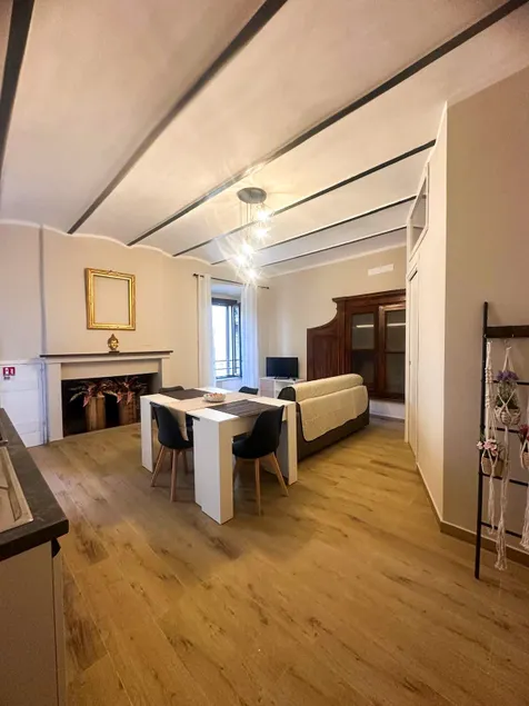 Via Mentana Apartment - Image 1