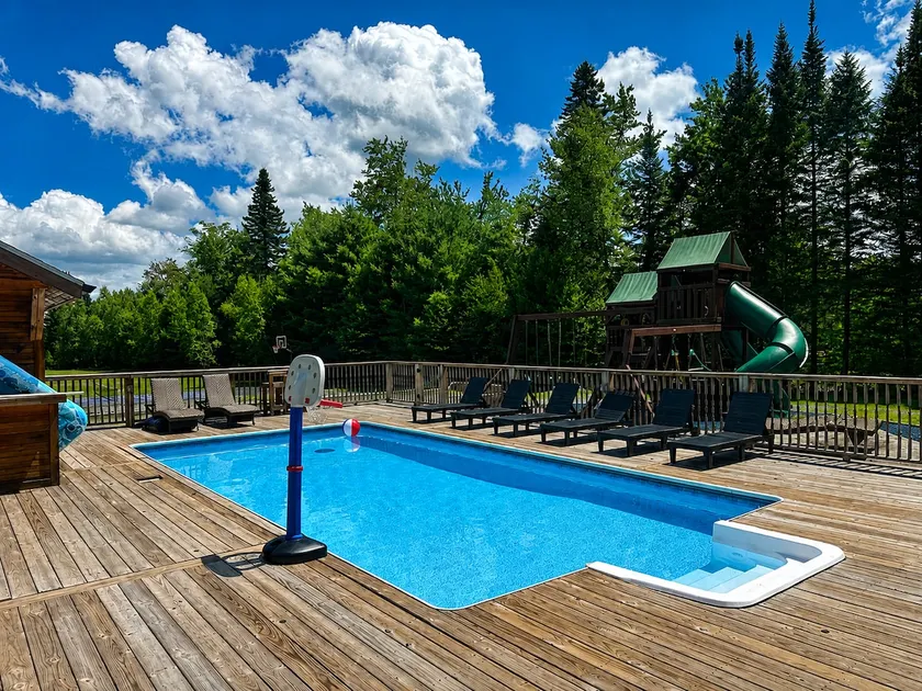 Hurleyville Hideaway - Image 1