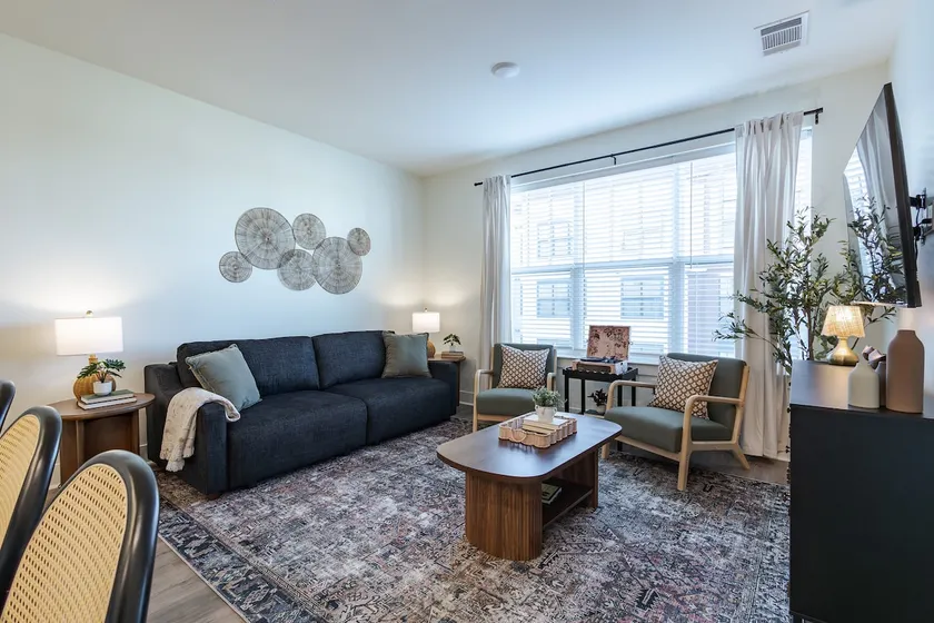 Soft Harmony | Corner 1BR | Walk to Broadway - Image 1