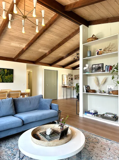 Mid-Century Home on Avenue of the Giants | Hot Tub - Image 1