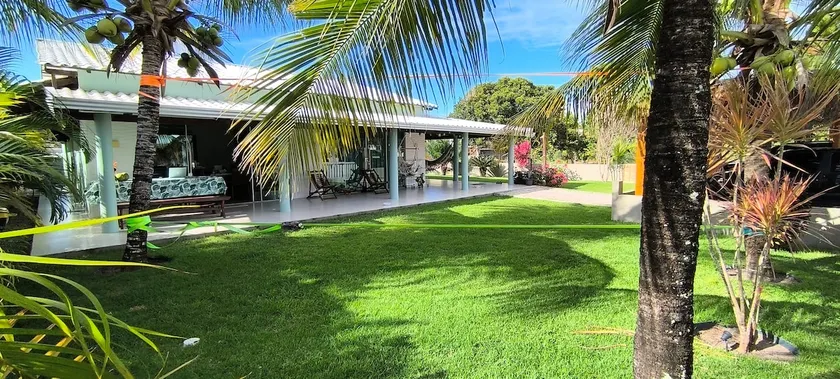 Getaway surrounded by greenery – beach 150 m away. - Image 1