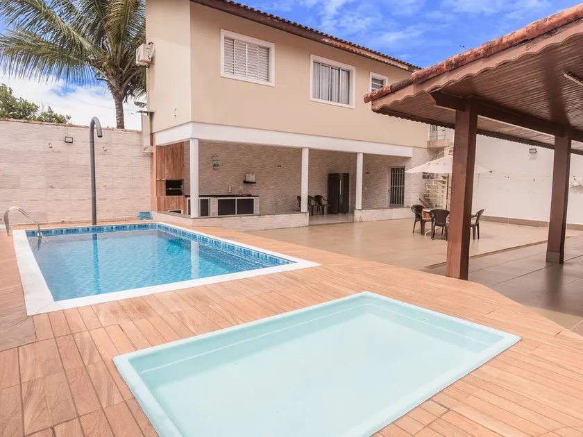 Family House | Pool+Gourmet • 14 people • 500 meters from the beach - Image 1