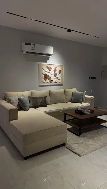 Apartment south of Hofuf, King Abdullah Road - Image 1