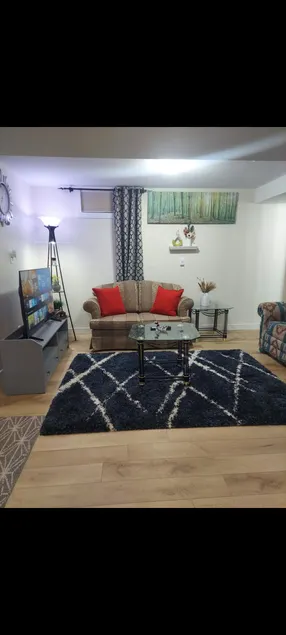 Emerald Place- 1 bedroom Basement Suite. - Image 1