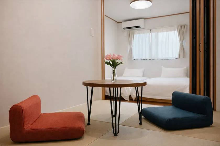 Tsukisucho, 4 bedrooms, 1 Japanese style room, 4LDK, Namba, Nihonbashi, Tsutenkaku house, free parking, elevator - Image 1