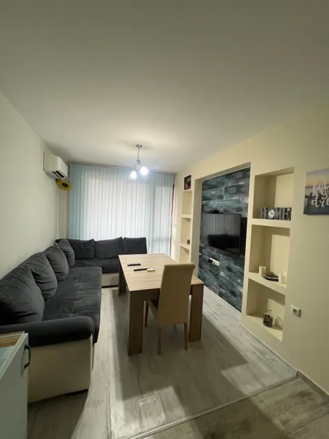 Modern Comfort • 2-Bedroom Flat - Image 1