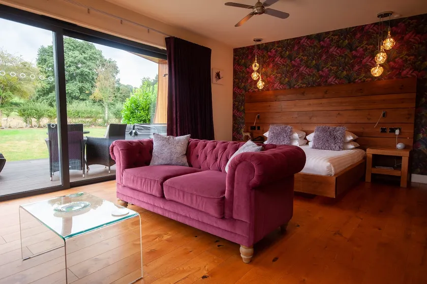Stiperstones Lodge with Hot Tub - Image 1
