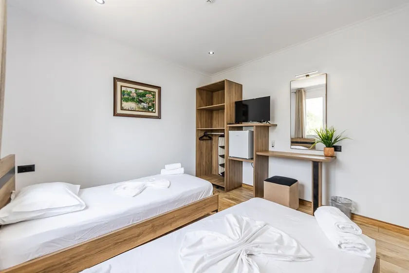 Bliss Hotel - Image 1