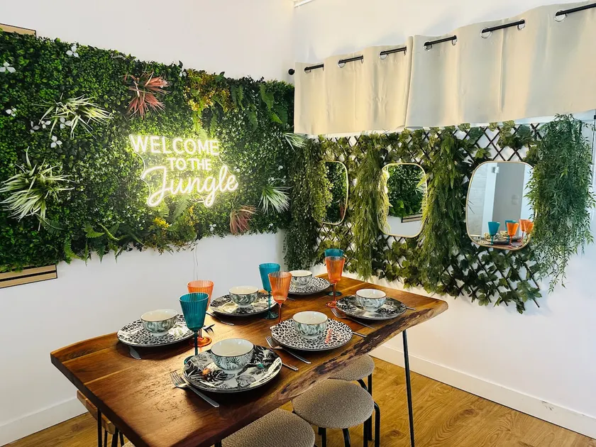 Cocooning cinema lounge | garden | Parking - Image 1