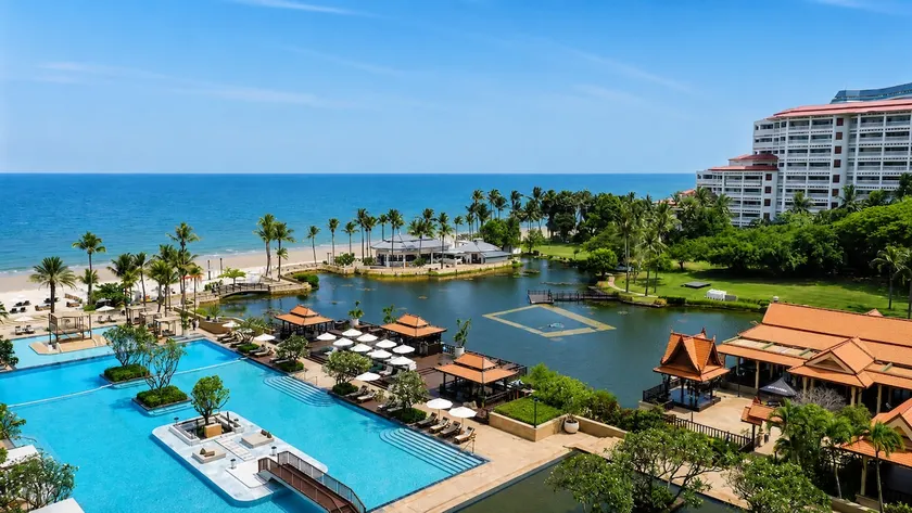 Supreme 166sqm Residence Beachfront Hotel Access - Image 1