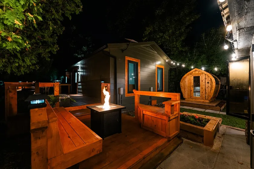 Private 3BR Spa Retreat with Hot Tub & Sauna - Image 1