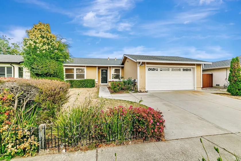 Fremont 4BD/2BA Gem w/ Big Yard - Image 1