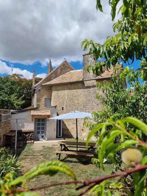 Available tonight Village house renovated in 2025 - Image 1