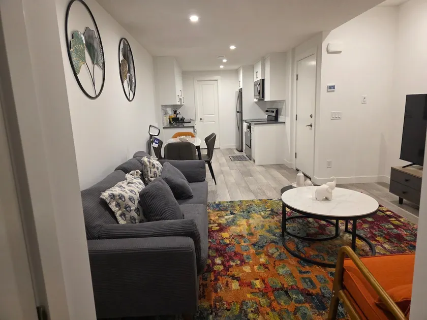Luxe One-Bedroom Suite - Image 1