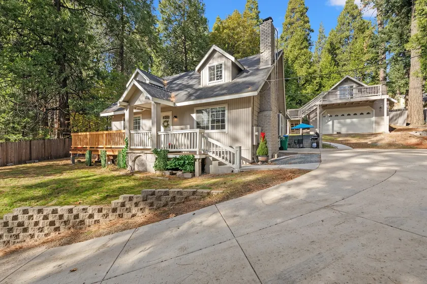 Luxury Cabin in Pines -Hot Tub-Apple Hills -Tahoe - Image 1