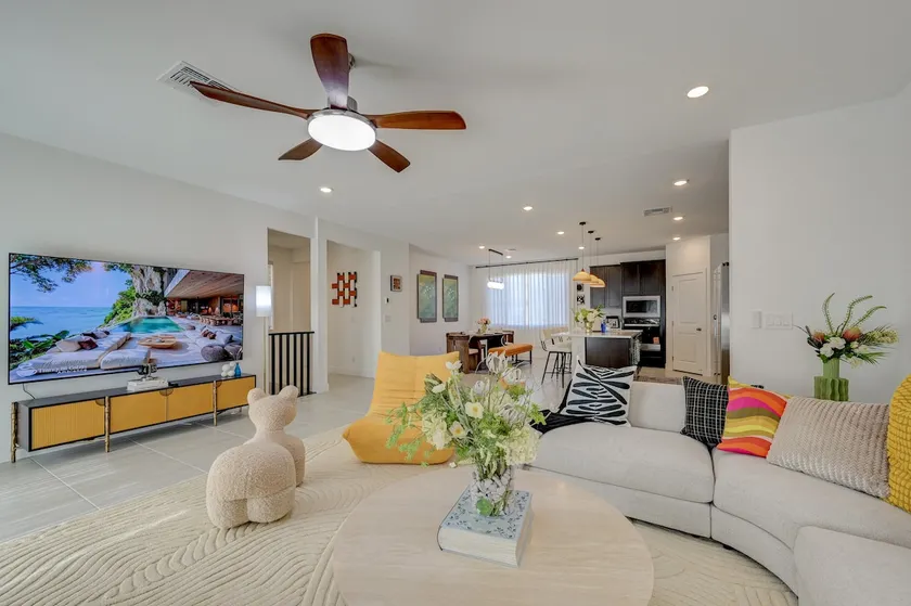 Near Strip•LUX Spacious Villa•Foosball Game - Image 1