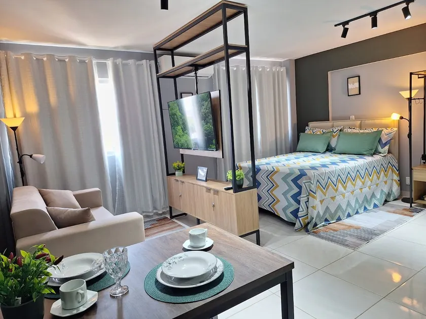 Elegant Studio • Fully Equipped • A/C • Garage - Image 1