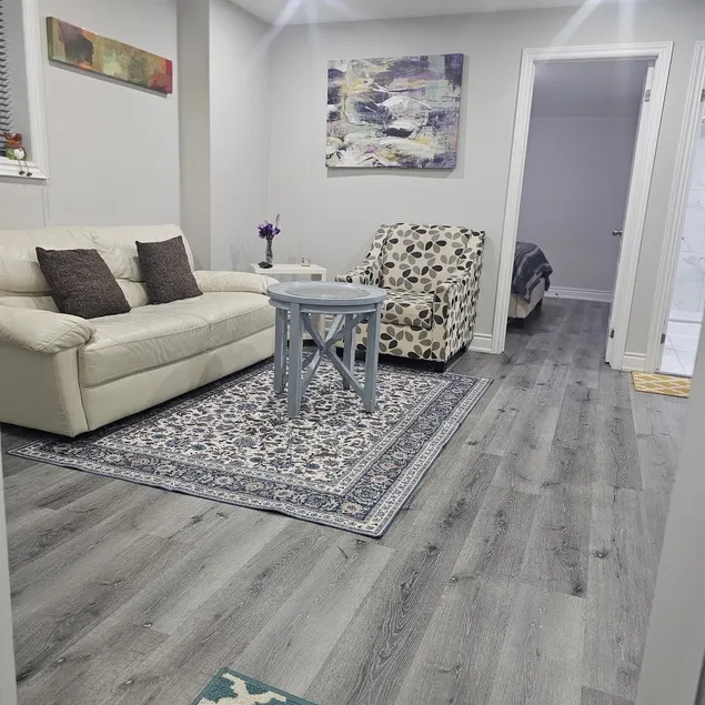 Elegant 2 Bedroom Guest Suite - Image 1