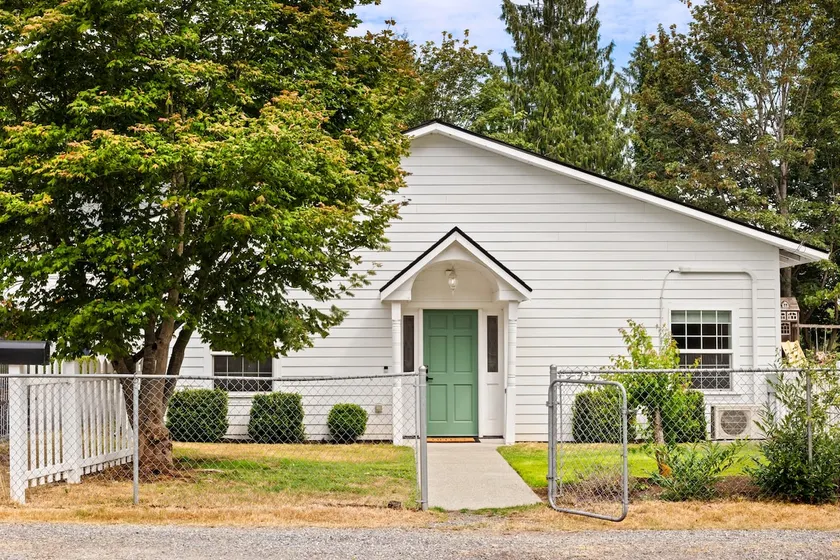 The Cottage - Image 1