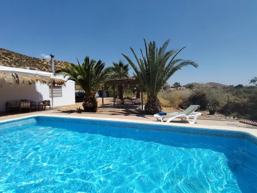 The little house in the desert. Farmhouse for 7 with pool - Image 1