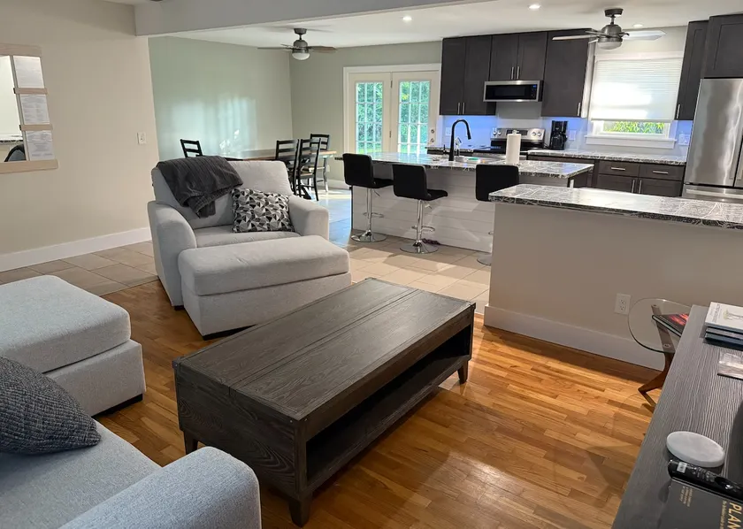 Newly renovated home! - Image 1