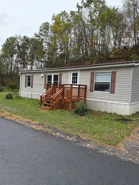 The Bungalow 3 bedroom / 2 bath home - Image 1