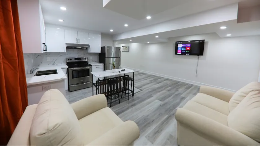 Clean & Cozy Home Near Downtown - Image 1