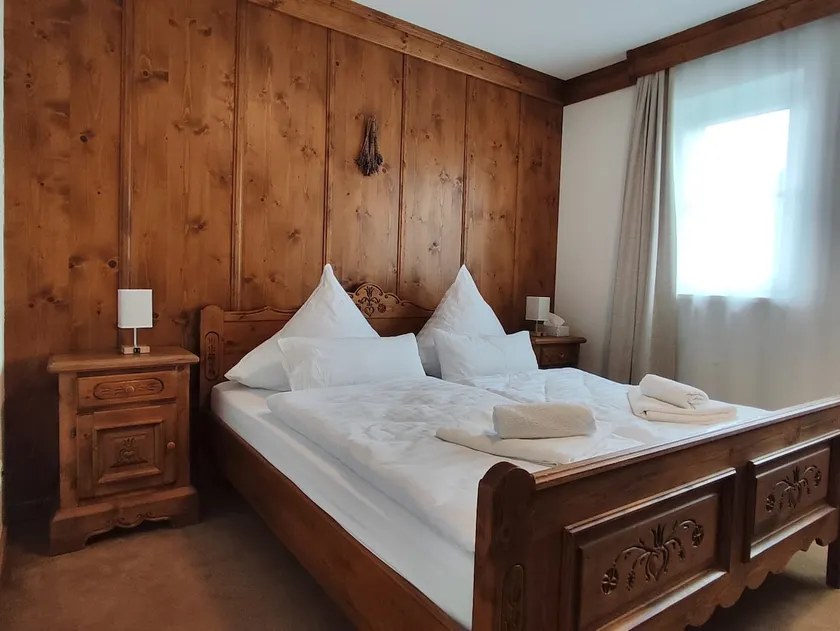 Spa Park Suite - Image 1